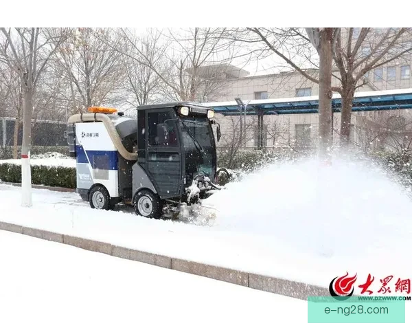 长春亚泰主场遭遇极端降雪紧急启动全场除雪预案保障赛事顺利进行